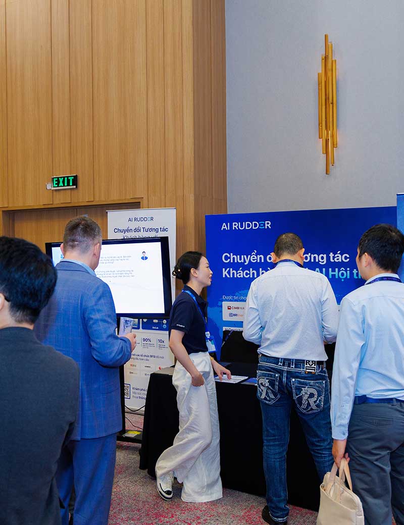 Business meeting at Fintech Revolution Summit
