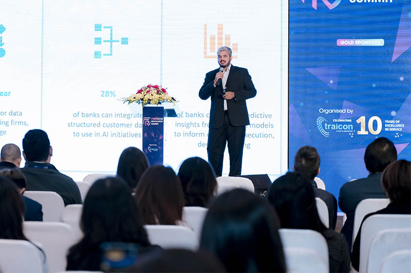 Keynote speaking at Fintech Revolution Summit
